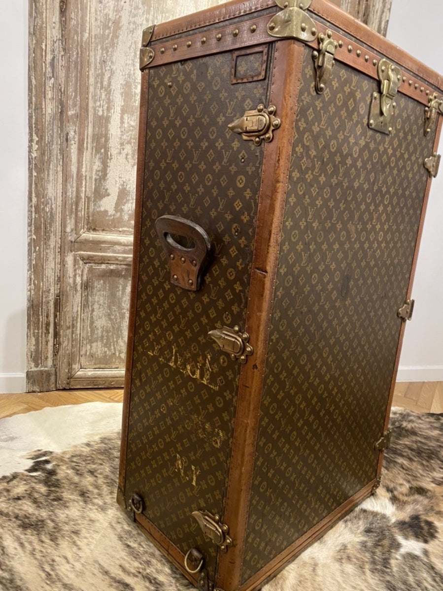 Louis Vuitton 1930s multi-drawer wardrobe trunk, view 5 of 9