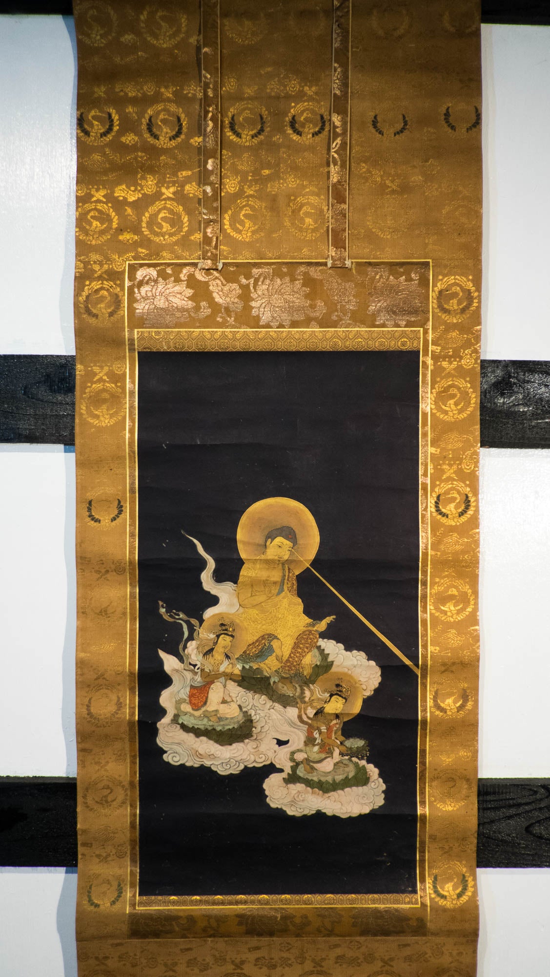 Antique Japanese Raigō Scroll – Amida Buddha Descending with Bodhisattvas – Pure Land Buddhist Hanging Scroll – Spiritual Art for Reflection & Peace