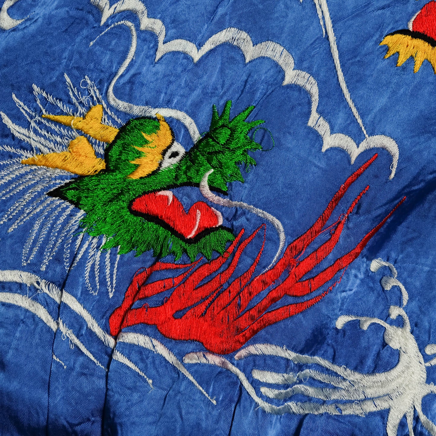 Vintage Japan Sukajan Dragon Mount Fuji Blue White Embroidered Souvenir Jacket Size L Padded Satin Bomber
