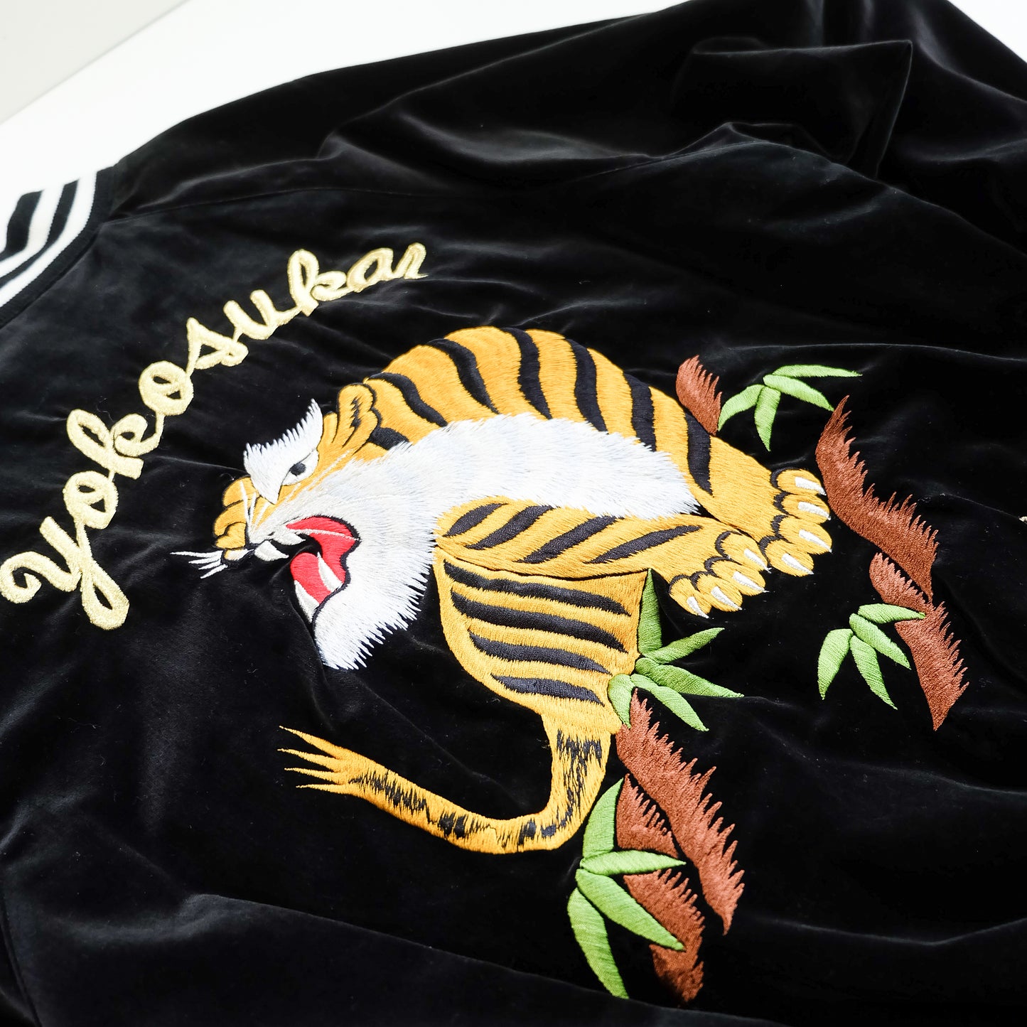 Prince Shokai Vintage Japanese Street Wear Fashion YOKOSUKA JUMPER Black Velvet Tiger Sukajan Bomber Yakuza Gangsta Y2K Souvenir Tour Jacket