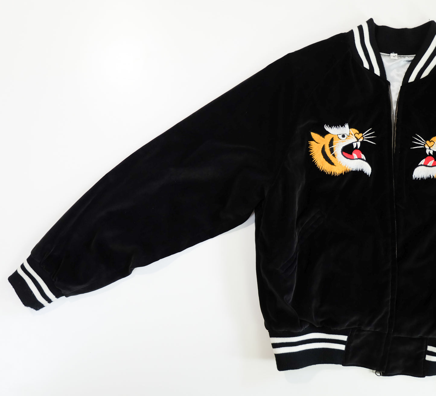 Prince Shokai Vintage Japanese Street Wear Fashion YOKOSUKA JUMPER Black Velvet Tiger Sukajan Bomber Yakuza Gangsta Y2K Souvenir Tour Jacket