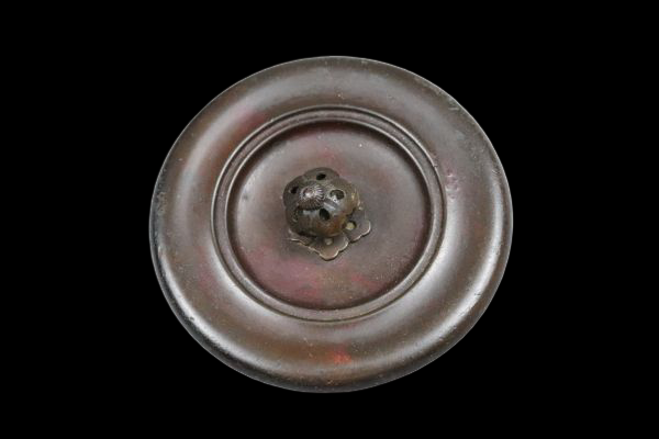 Antique Japanese Iron Tetsubin Dragon Mountain Tea Kettle — Sculptural Cast Iron Chagama, Meiji–Taisho Era Tea Ceremony Vessel