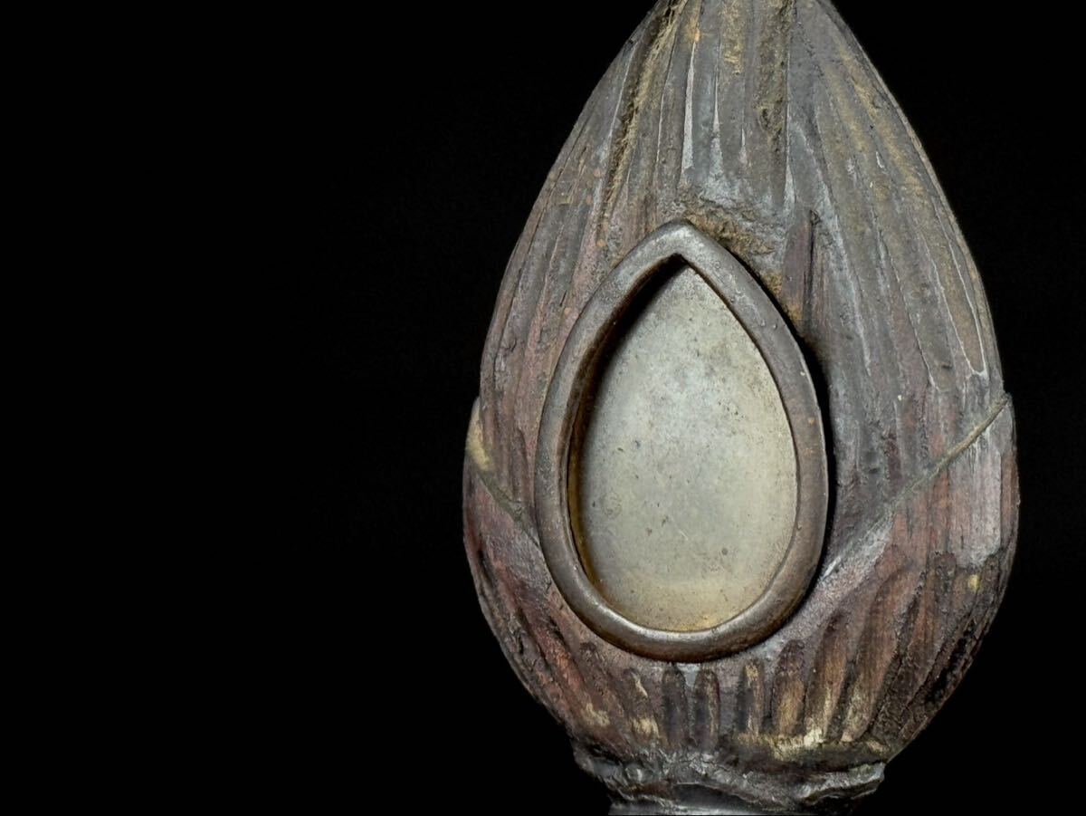 Edo-Period Wooden Goritō Reliquary — Lotus-Form Buddhist Devotional Object