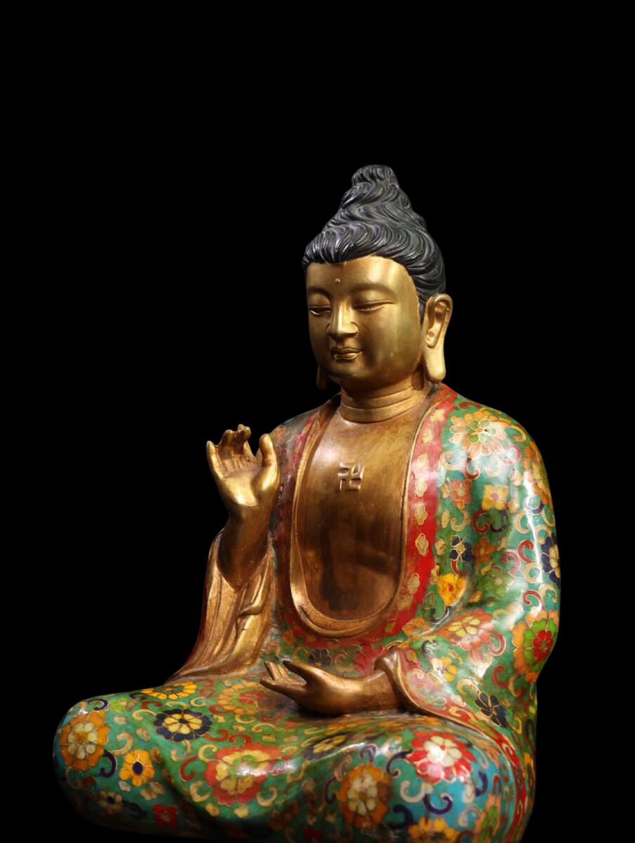Cloisonné-Enamel Shakyamuni Buddha — Gilt Face, Floral Robe, Qing-Style Jingtai-Lan on Copper, 32 cm Seated Figure (Chinese Origin, Offered from Japan)