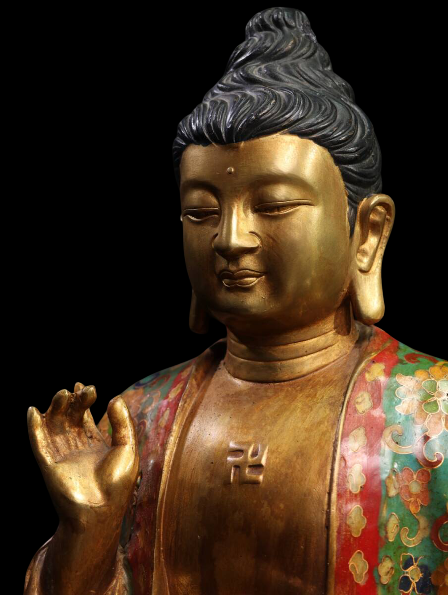 Cloisonné-Enamel Shakyamuni Buddha — Gilt Face, Floral Robe, Qing-Style Jingtai-Lan on Copper, 32 cm Seated Figure (Chinese Origin, Offered from Japan)