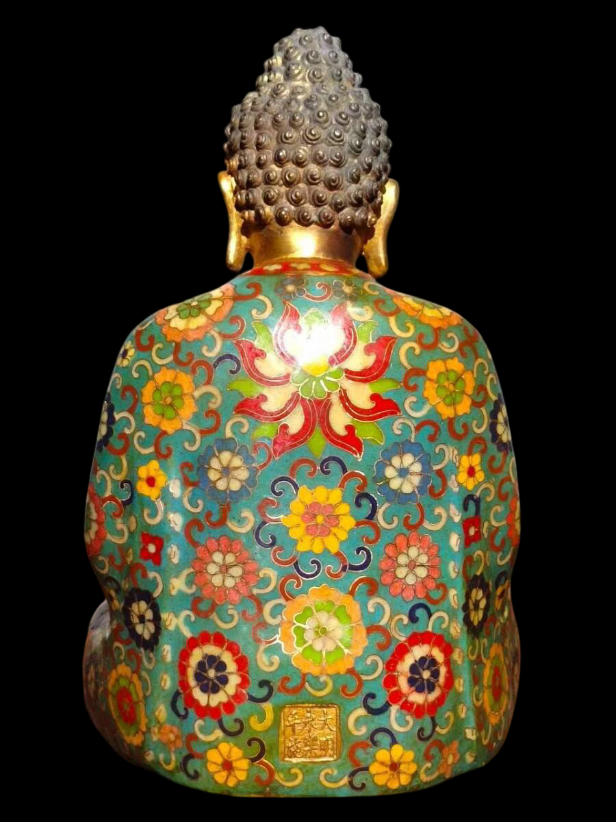 Cloisonné-Enamel Shakyamuni Buddha — Gilt Face, Floral Robe, Enamel on Copper, 32 cm Seated Figure (Chinese Style, Offered from Japan)