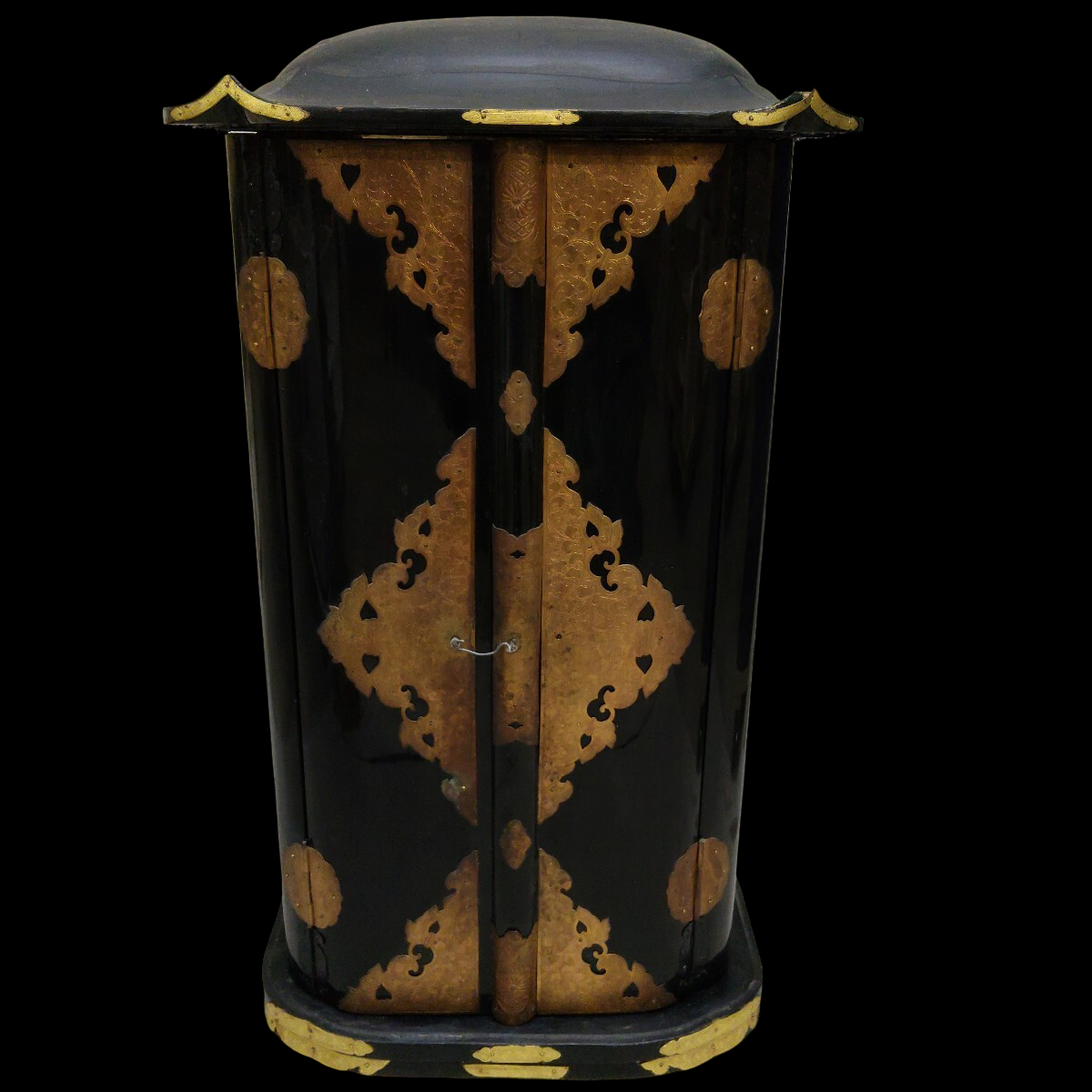 Edo-Meiji Period Amida Nyorai with Kannon Bosatsu and Seishi Bosatsu Triad (Zenko-ji style) Zushi Portable Shrine