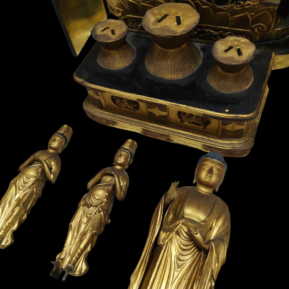 Edo-Meiji Period Amida Nyorai with Kannon Bosatsu and Seishi Bosatsu Triad (Zenko-ji style) Zushi Portable Shrine